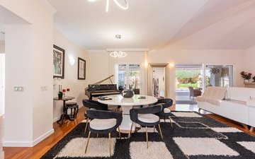 Property slide 10