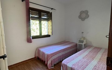 Property slide 8