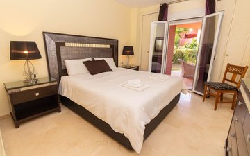 Property slide 17