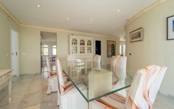 Property slide 39