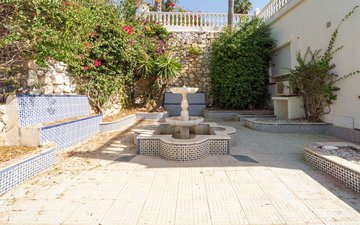 Property slide 78