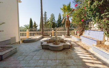 Property slide 79