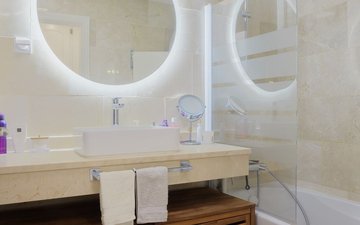 Property slide 16