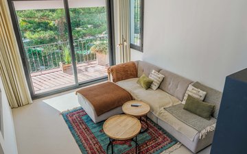 Property slide 21