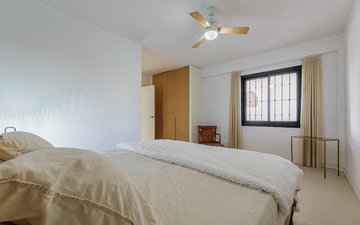 Property slide 28