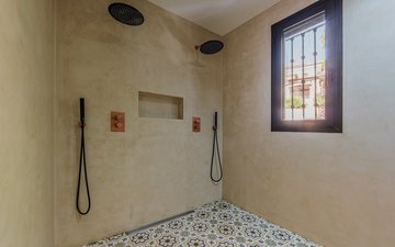 Property slide 39