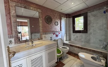 Property slide 16