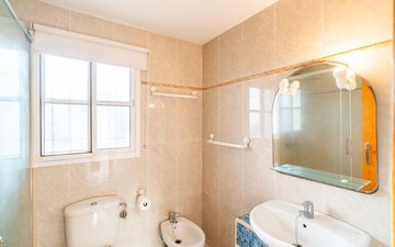 Property slide 20