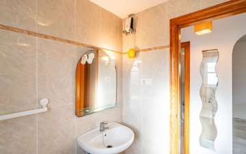 Property slide 22