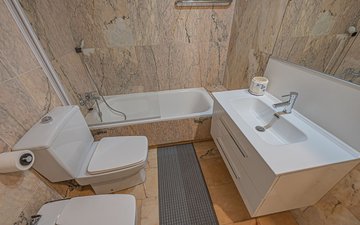 Property slide 14