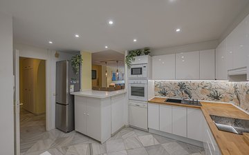 Property slide 20