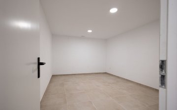 Property slide 50