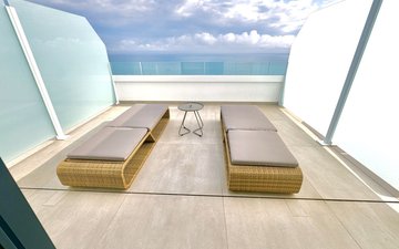 Property slide 20