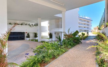 Property slide 25