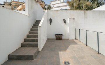 Property slide 37