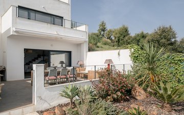 Property slide 9