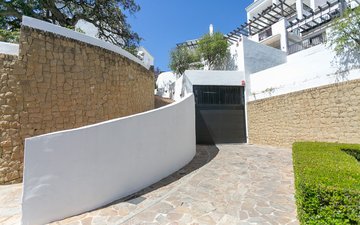Property slide 52