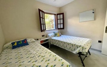 Property slide 14