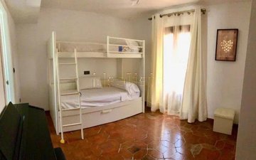 Property slide 16