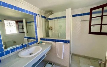 Property slide 17