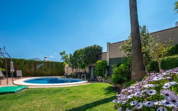Property slide 25