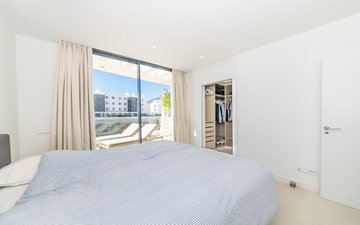 Property slide 17