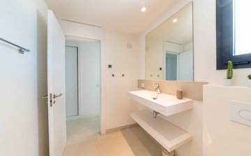 Property slide 24