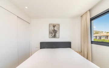 Property slide 25