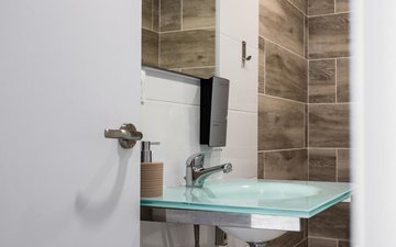 Property slide 18