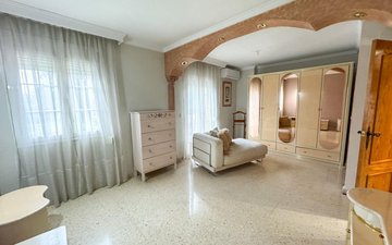 Property slide 14
