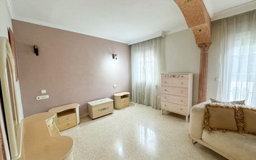 Property slide 15