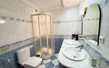 Property slide 17