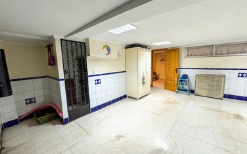 Property slide 39