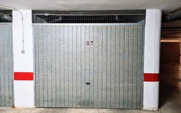 Property slide 32