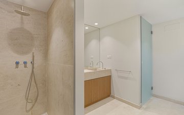 Property slide 38