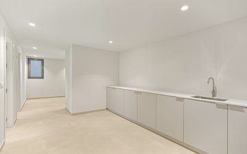 Property slide 40