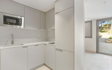 Property slide 44