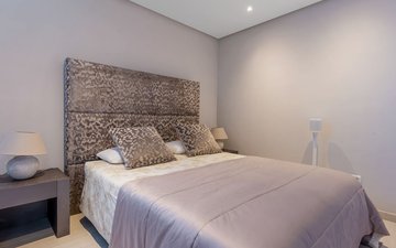 Property slide 22