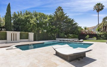Property slide 17