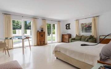 Property slide 32