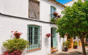 Property slide 39