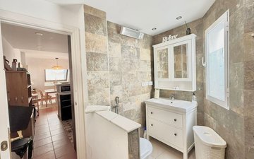 Property slide 14