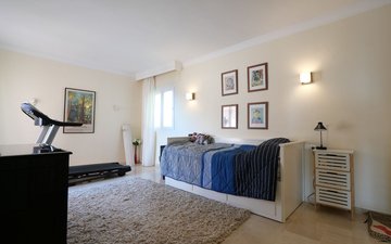 Property slide 14