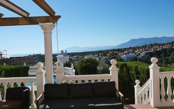 Property slide 39