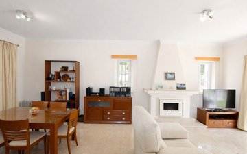 Property slide 21