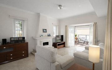 Property slide 25