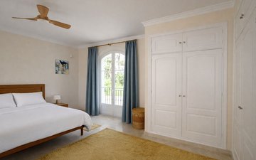 Property slide 32