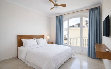 Property slide 39