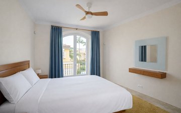Property slide 40
