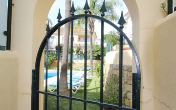 Property slide 44